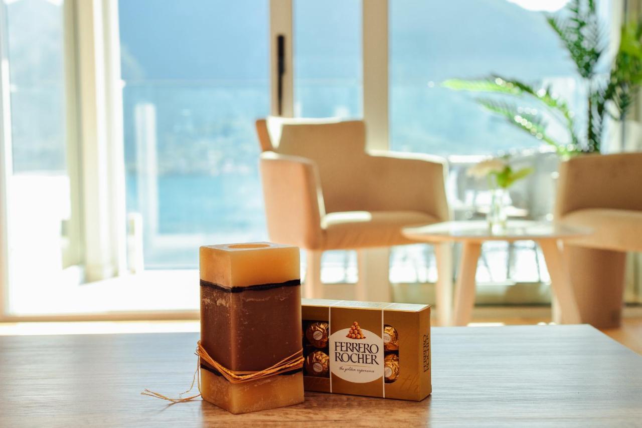 Ily Apartment With Sea View โกตอร์ ภายนอก รูปภาพ